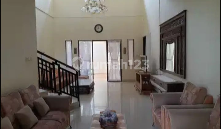 Disewakan Rumah Semi Furnished Di Komplek Setiabudi Regency