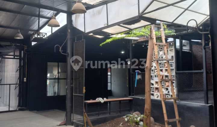Disewakan Ruang Usaha Strategis – Kawasan Kuliner & Bisnis Cikutra, Bandung