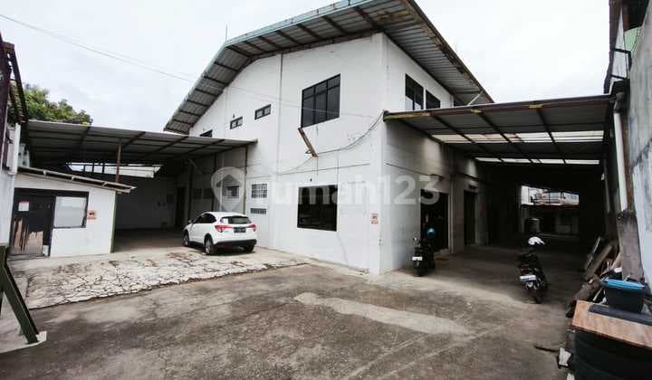 Gudang Bagus dan Siap Pakai di Cibolerang Dekat Akses Tol Kopo