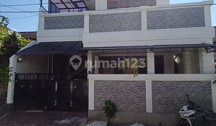 Dijualrumah 2Lantaidekat Rs Sanglah