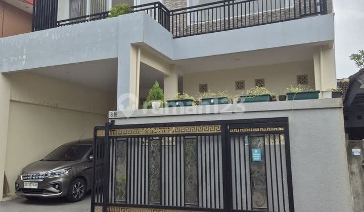 For Sale 2.5-Story House in a Comfortable Residential Area Close to the City Center