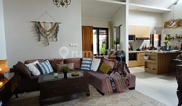 Disewakan Rumah Semi Villadi Kerobokan Kaja