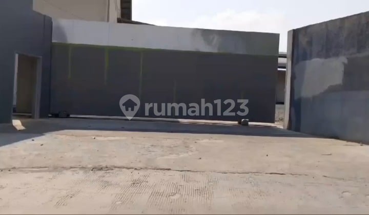 Gudang Ex Pabrik - Lokasi Strategis Cikupa, Tangerang