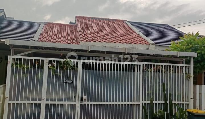 DIjual cepat siap huni Rumah di VIlla Rizki Ilhami Kelapa Dua Tangerang lokasi strategis