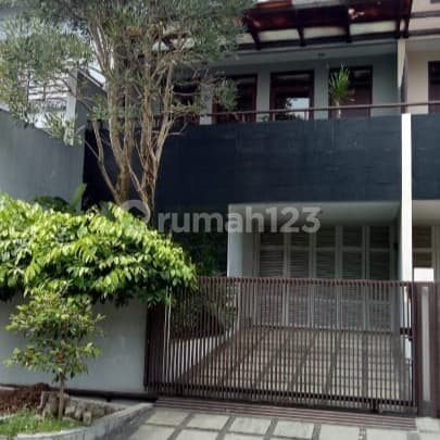 Rumah Full Furnished Siap Huni di Setra Duta, Bandung
