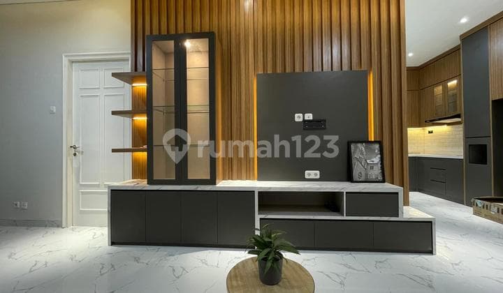 Apartemen Full Renov Frenchwalk Moi