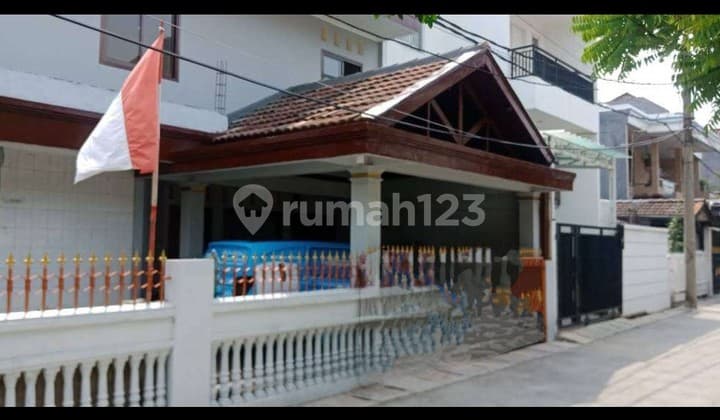 House in Kelapa Gading, Gitar Street