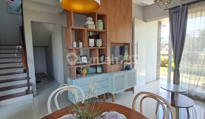 Rumah Mewah Murah 4 Kamar Tidur View Danau Dekat Tol