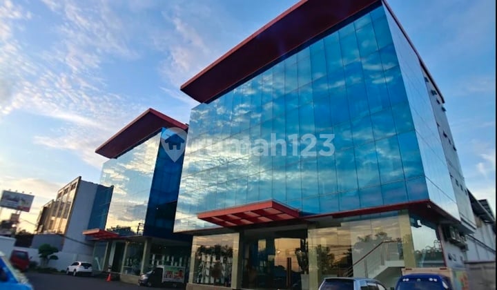 Dijual Gedung Kantor Plus Gudang di Cipondoh Tangerang Aset Macet Bank