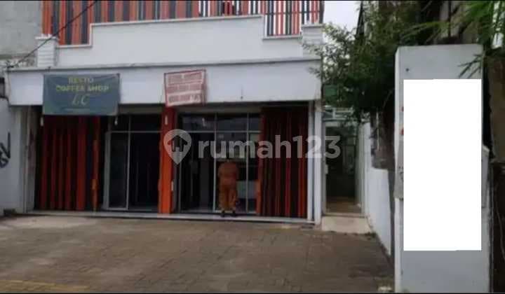 For Sale House on the Side of Kebayoran Lama Main Road, Jakarta