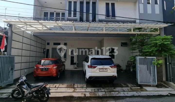 For Sale 3-Story House in Sunter Kirana, Jakarta For Sale 3-Story House in Sunter Kirana, Jakarta