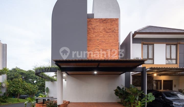 RUMAH CANTIK DI KIREINA PARK BSD 3 LANTAI BAGUS SIAP HUNI