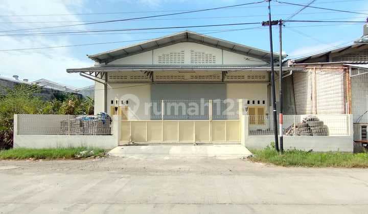 Gudang Yang Sangat Murah Kondisi Sangat Bagus Orang Nya Butuh Uang