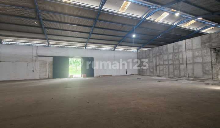 Gudang yang Aman Nyaman Bebas Banjir