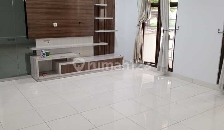 Rumah Cluster Whelford Greenwich Park Bsd City Terenovasi Siap Huni