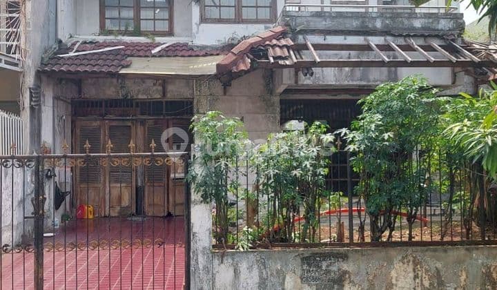 Rumah di Pondok Indah SHM