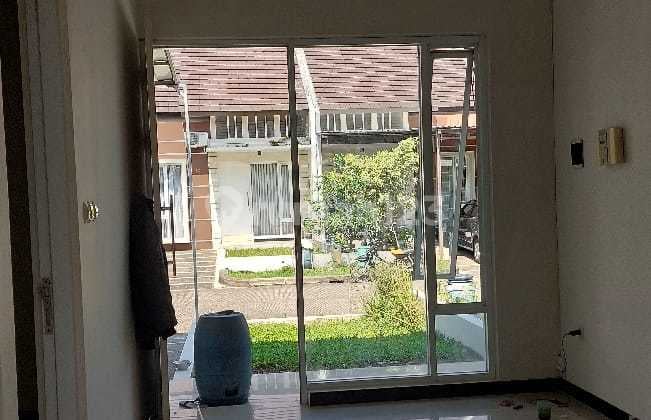 Disewakan Rumah – Taman Kopo Indah V (cluster Redwood)