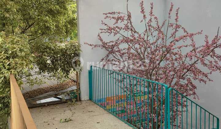 Disewakan Ruang Usaha Strategis - Sayap Dago