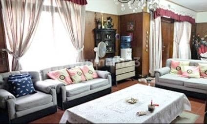 For Sale – House + Boarding House + Residence