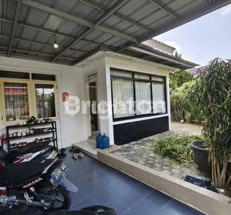 Di Jual Rumah Posisi Hook Di Taman Yasmin