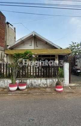 DIJUAL RUMAH DI SEKITARAN PUSAT TRANSPORTASI KOTA MALANG, SIAP NEGO SAMPAI DEAL DI LOKASI