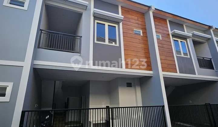 Dijual Cepat Rumah Baru 2 Lantai Modern Minimalis Kutisari Surabaya Selatan
