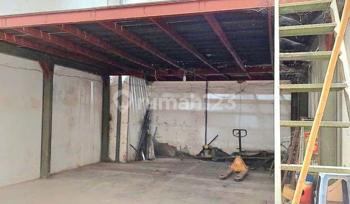 Gudang di Gayamsari Dekat Akses Transportasi