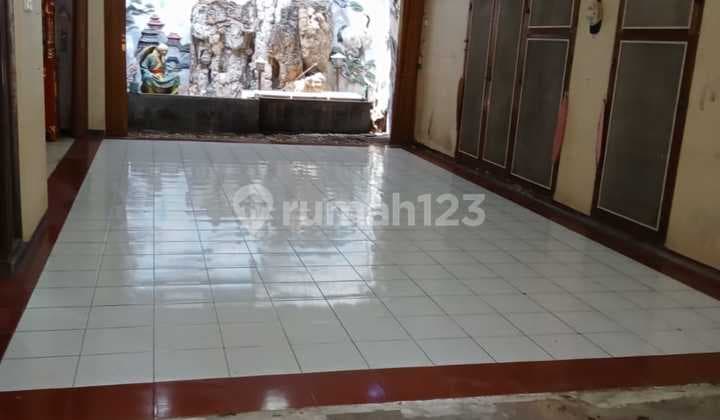 Old House Business Location 1 Minute From Five Crossroads Main Road Suitable For Restaurant Cafe Clinic Laboratory