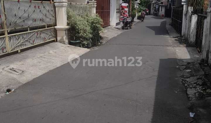Di Kual Rumah Murah 2 Lt Bebas Banjir Kemanggisan Jakbar