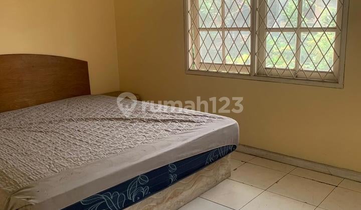 Di Sewakan Rumah Luas Daerah Bintaro Sek 9 Bebas Banjir
