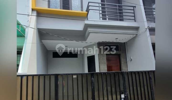 Di Jual Rumah Mewah 2,5 LT Murah Bebas Banjir Tanjung Duren