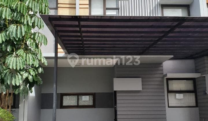 Di Jual Rumah Mewah 2 LT Mewah SHM Bebas Banjir Cluter Green Wood Pamulang Tangsel