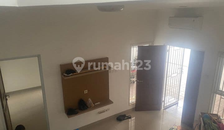 For Rent: 2-Storey House, Flood-Free, Petukangan Utara, Pesanggrahan, South Jakarta