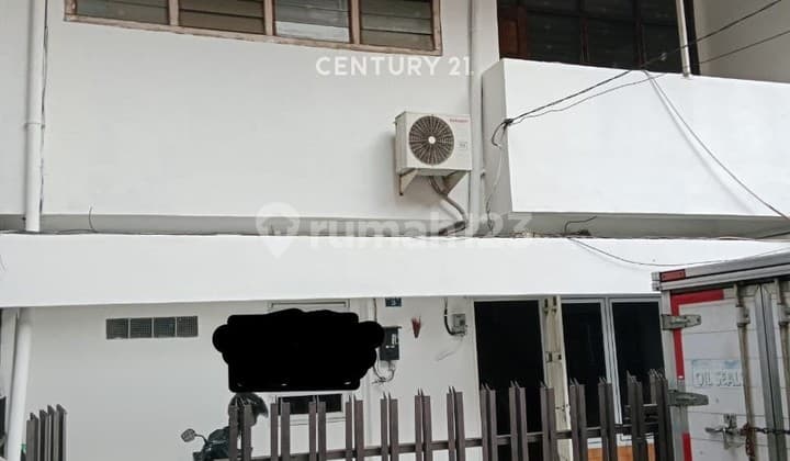 Rumah 2 Lantai Lokasi Strategis di Pasar Baru Jakarta Pusat