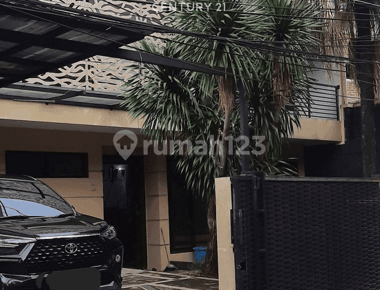 Rumah 2 Lantai Harga NJOP ada Kolam Renang,Di Daerah Pejaten S8845