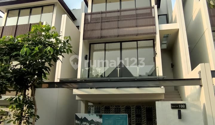 Rumah 3 Lantai Siap Huni Lebak Bulus Jakarta Selatan