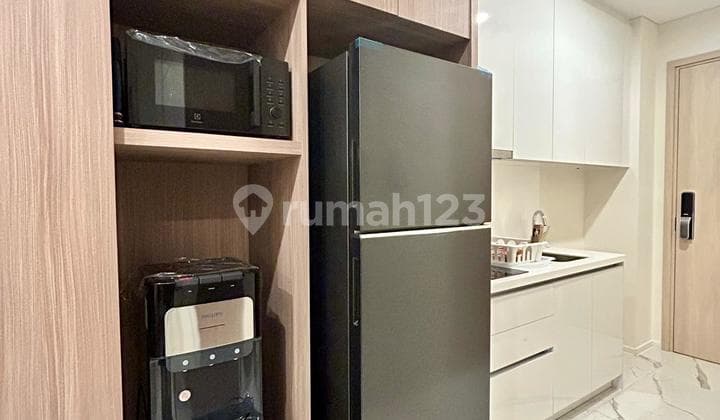 Apartment Disewa Type Studio Furnished Bagus Sq Res Jak Sel