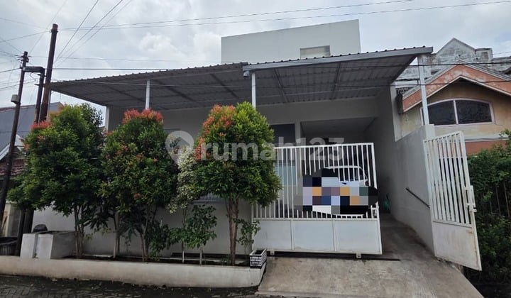 Rumah Cocok untuk Rumah Tinggal atau Kantor di Semarang Indah