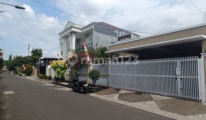 Dijual Rumah Mewah Fully Furnished Siap Hunilokasi Strategis Dalam Komplek Perumahan Pulogebang Cakung Jakarta Timur Murah!! Dibawah Apraiaal Bank