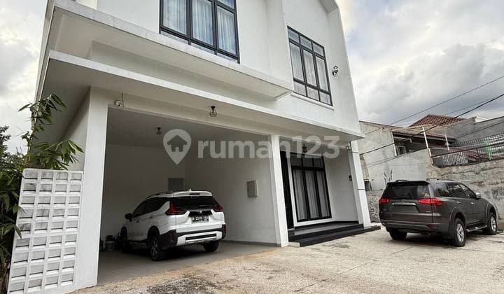 Rumah Hook Siap Huni Mewah Strategis Dekat Tol Jagorawi, Cijago & Lrt Harjamukti - Hunian Nyaman Sekaligus Investasi Emas!