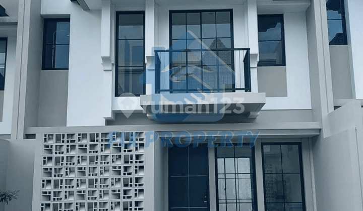 For Rent House in Summarecon with Good and Cool View