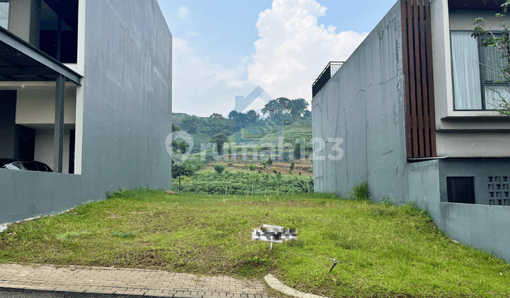 A plot of land for sale in the Summarecon Bogor area, flood-free zone.