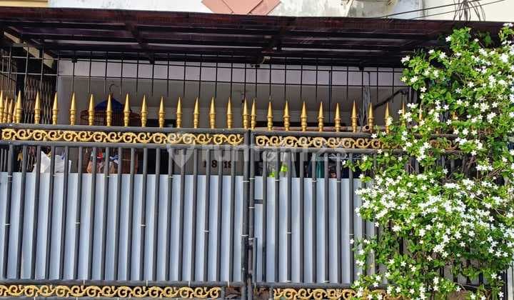 Renovated 2.5-Story House, Neat and Ready to Live in, at Taman Palem Lestari, Cengkareng, West Jakarta