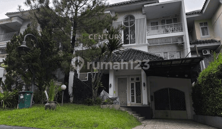 Ready to Occupy Neat House in Green Golf Hill Cluster, Sentul City