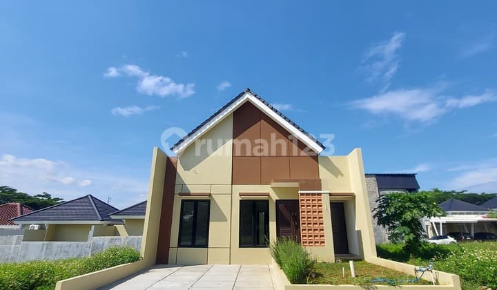 Rumah, 1 Lantai di Kota Cirebon