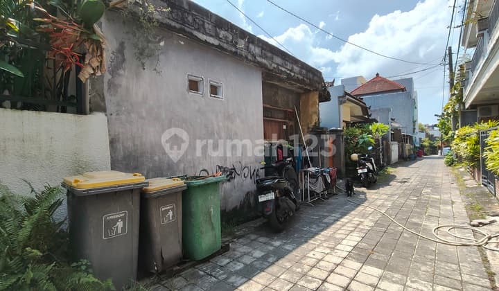 Tanah di Semat Canggu Bali Lingkungan Villa dan Restoran