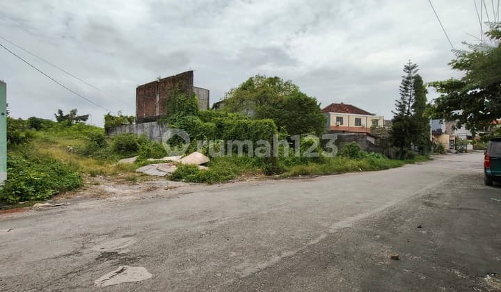 Trade zone land (red zone) is suitable for warehouses on Jalan Cargo Indah Bali