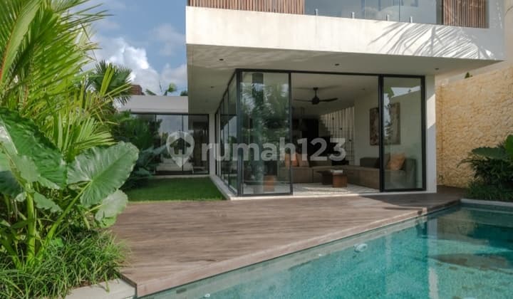 Brand New Villa View Sawah Dekat Nuanu Bali