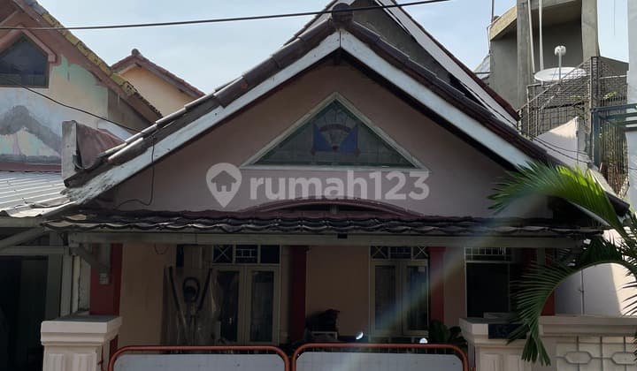 Rumah Siap Huni, Lokasi Strategis– Graha Bintaro