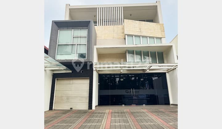 Dijual Bangunan Kantor 3 Lantai Full Furnished BSD